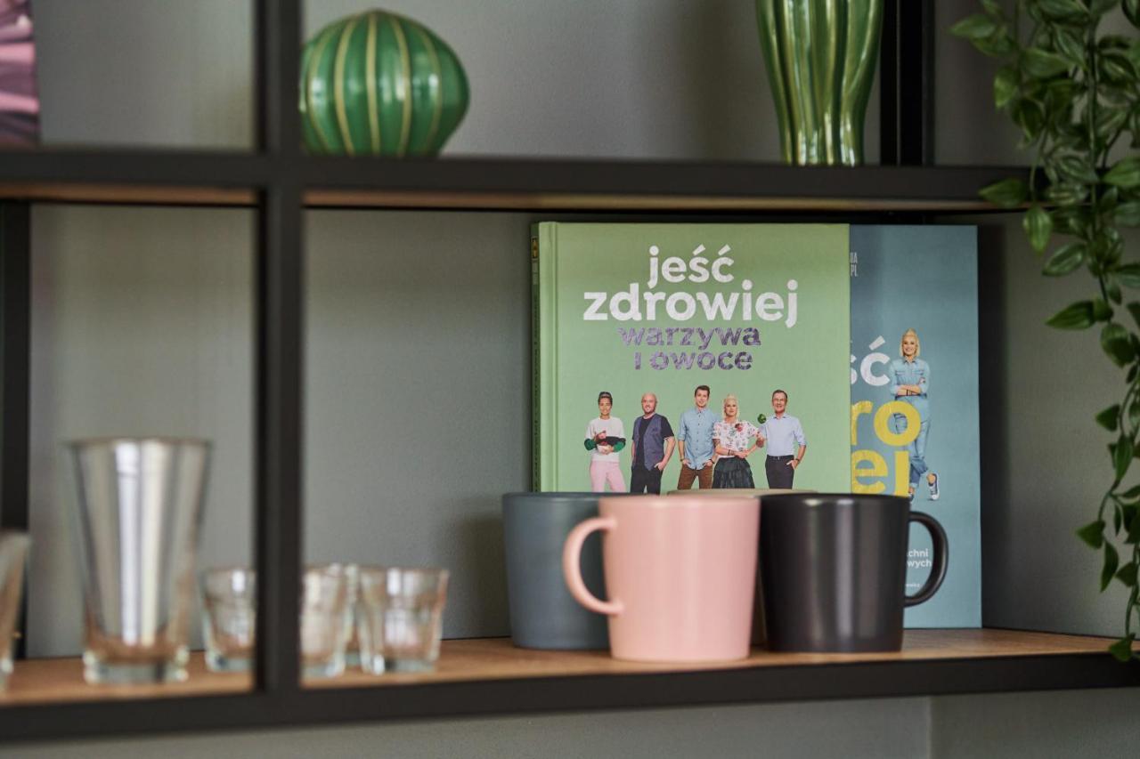 Mezzanine Studio Apartments Zarembowicza Wroclaw Airport By Renters Exteriör bild