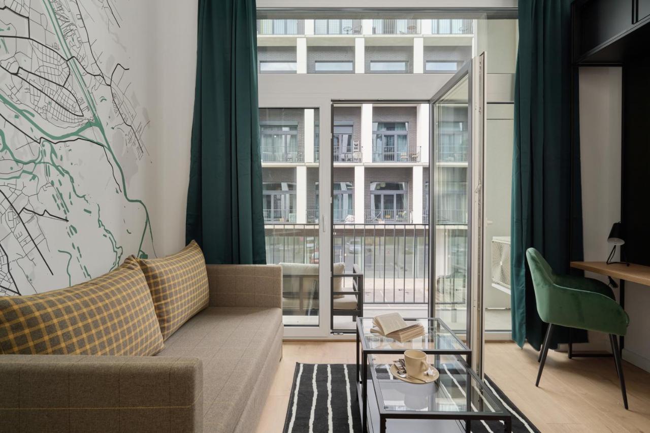 Mezzanine Studio Apartments Zarembowicza Wroclaw Airport By Renters Exteriör bild